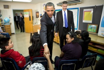 Barack+Obama+Arne+Duncan+Obama+Visits+Elementary+251PWN4V9nbl
